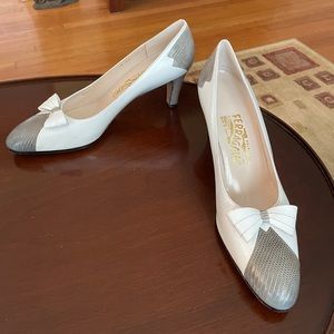 Salvatore Ferragamo pump